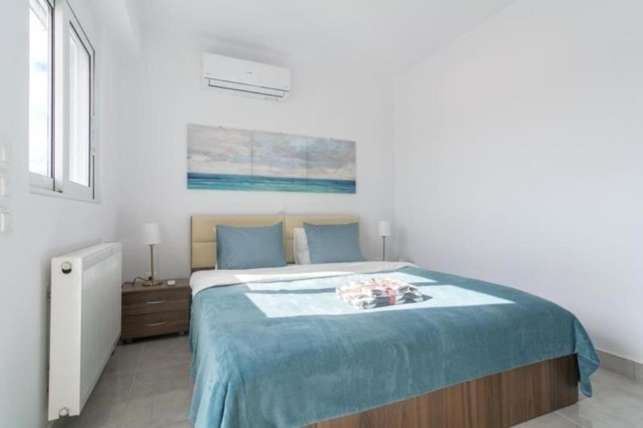 New Spacious Apartment Located In Pireusz Kültér fotó